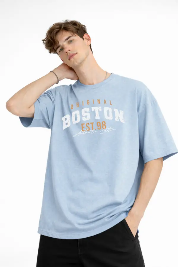 Boston - Baskılı Oversize Tişört AÇIK MAVİ Boston - Baskılı Oversize Tişört AÇIK MAVİ