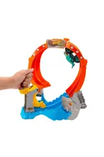 JFR08 Hot Wheels Monster Trucks Dönen Corkscrew Shark Çarpışması JFR08 Hot Wheels Monster Trucks Dönen Corkscrew Shark Çarpışması