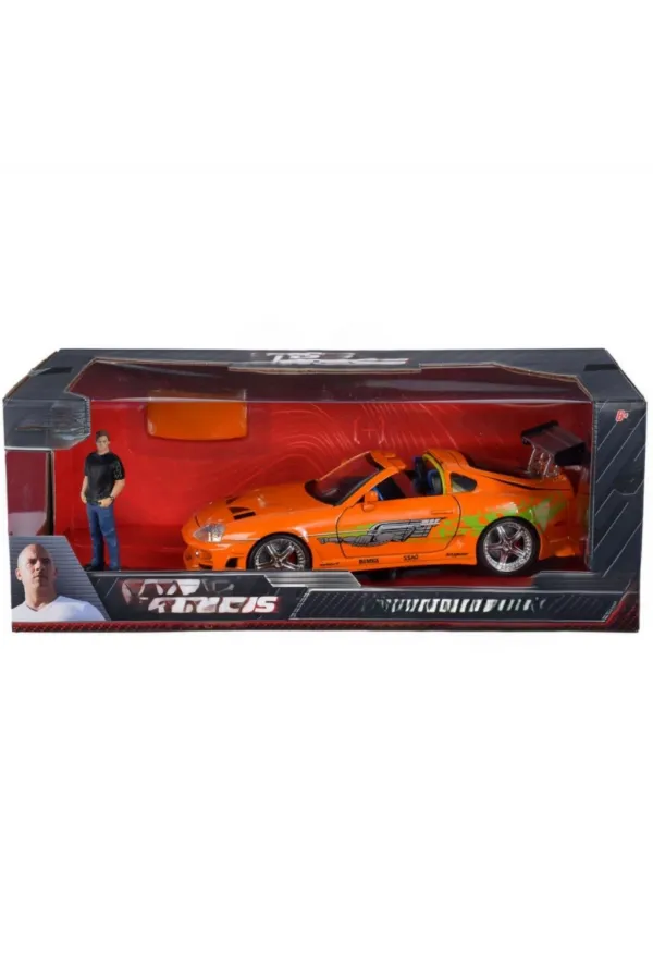 1995 Model Aracı ve Figürü 1995 Model Aracı ve Figürü