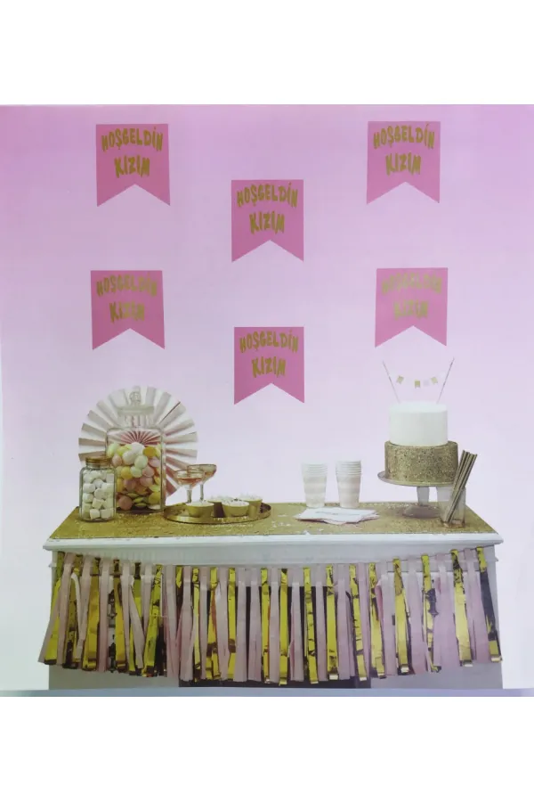 Pembe Üzeri Altın Hoşgeldin Kızım Flama Süs Pembe Üzeri Altın Hoşgeldin Kızım Flama Süs